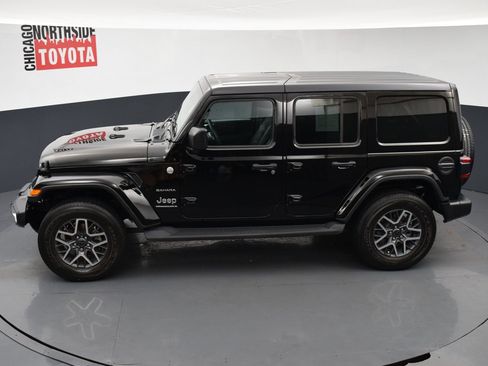 Used 2024 Jeep Wrangler Unlimited Sahara w/ Technology Group AWD/4WD image 22