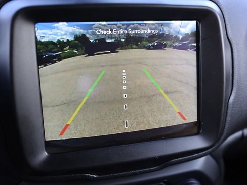 Used 2022 Jeep Renegade Altitude w/ Convenience Group AWD/4WD image 27