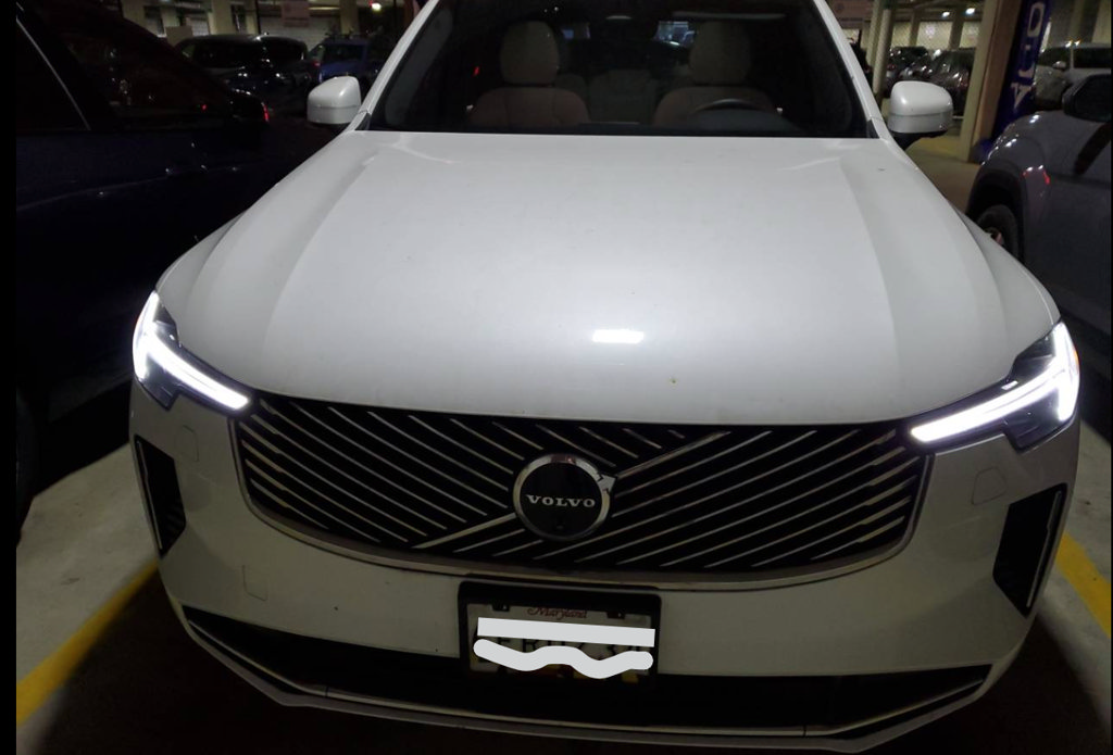 Used 2026 Volvo XC90 B6 Plus w/ Protection Package Premier AWD/4WD image 4