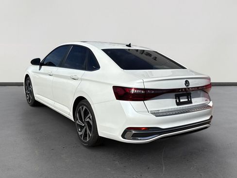 New 2026 Volkswagen Jetta SEL image 4