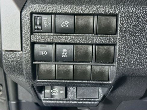 Used 2026 Toyota Tacoma SR5 AWD/4WD image 15