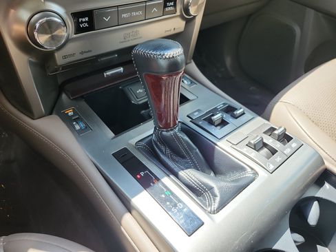 Used 2014 Lexus GX 460 Luxury AWD/4WD image 28