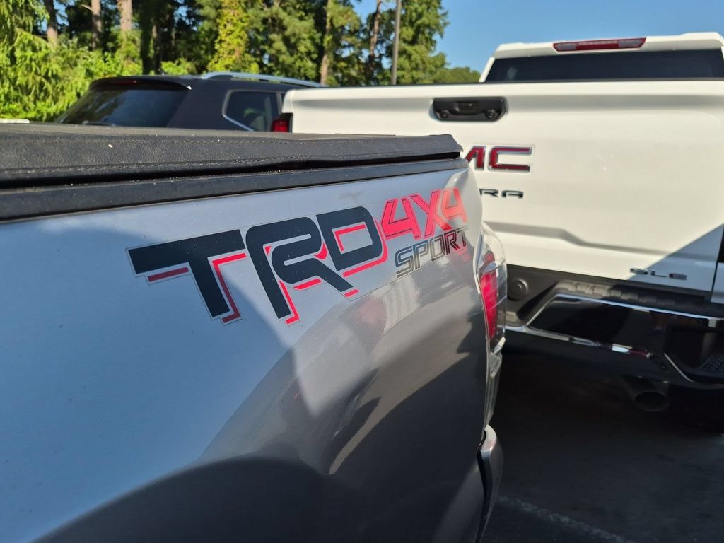 Used 2021 Toyota Tacoma TRD Sport AWD/4WD image 6