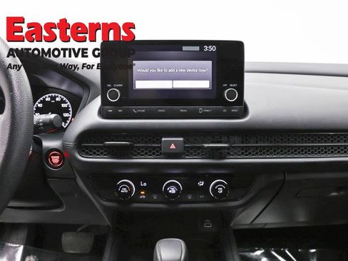 Used 2024 Honda HR-V LX image 12