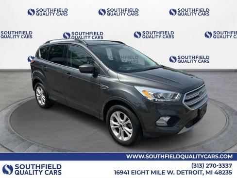 Used 2018 Ford Escape SEL AWD/4WD image 1