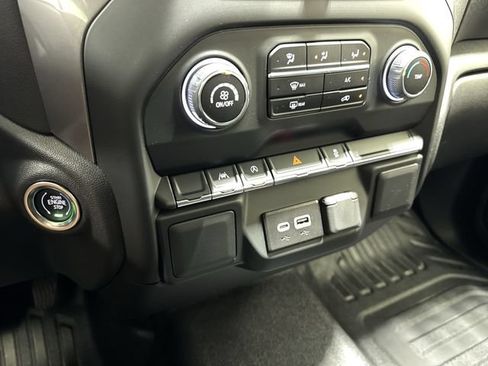 Used 2025 Chevrolet Silverado 1500 W/T w/ WT Value Package AWD/4WD image 17
