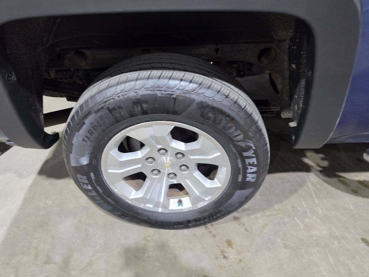 Used 2017 Chevrolet Silverado 1500 LT w/ All Star Edition AWD/4WD image 22