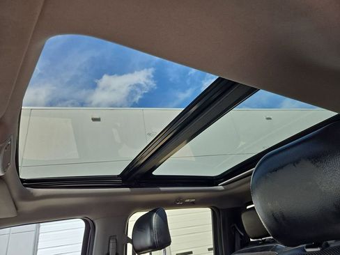 Used 2016 Ford F150 Lariat w/ Equipment Group 502A Luxury image 16