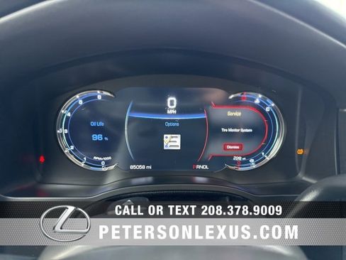 Used 2018 Cadillac Escalade Platinum image 34