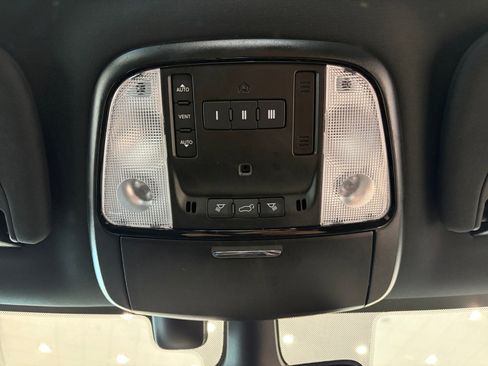 Used 2024 Dodge Durango GT AWD/4WD image 25