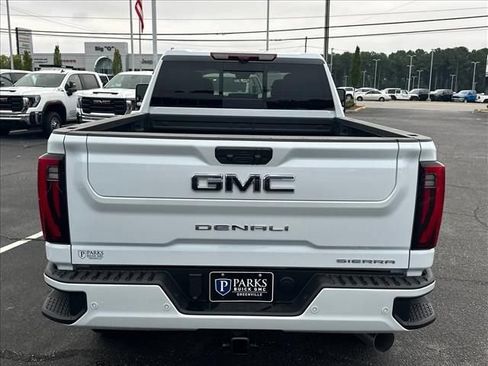 New 2026 GMC Sierra 2500 Denali Ultimate AWD/4WD image 10