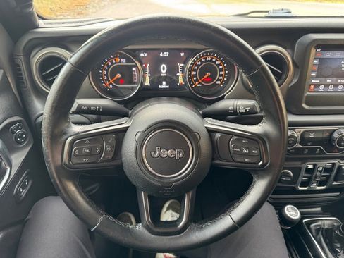 Used 2021 Jeep Wrangler Unlimited Sport image 25