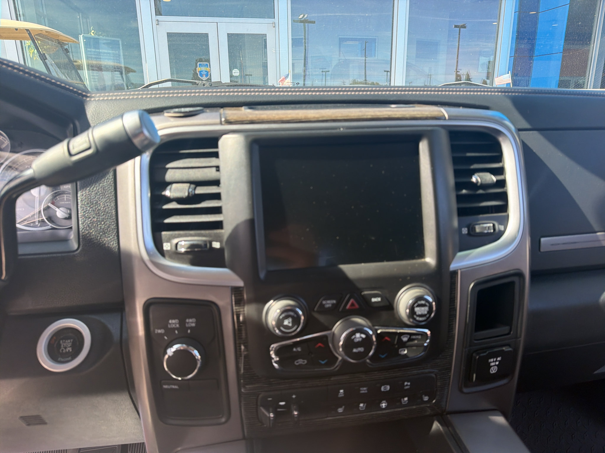 Used 2014 RAM 2500 Limited AWD/4WD image 12