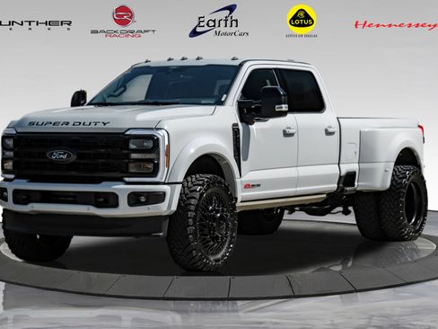 Used 2026 Ford F450 Platinum w/ FX4 Off-Road Package image 1