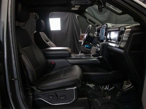 Used 2022 Ford F150 Lariat image 17