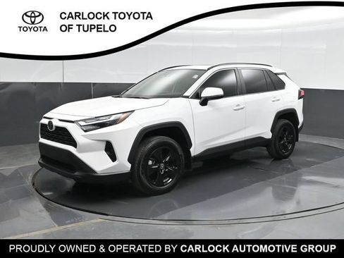 Used 2025 Toyota RAV4 XLE w/ Convenience Package FWD image 8