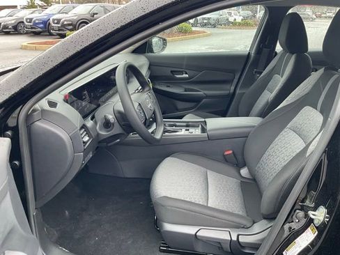 New 2026 Nissan Sentra SV FWD image 11