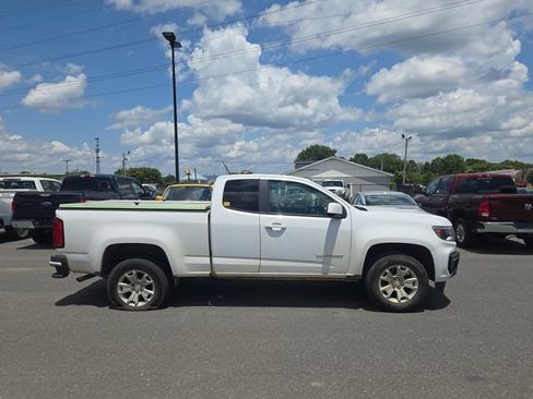 Used 2022 Chevrolet Colorado LT w/ Fleet Safety Package RWD image 6