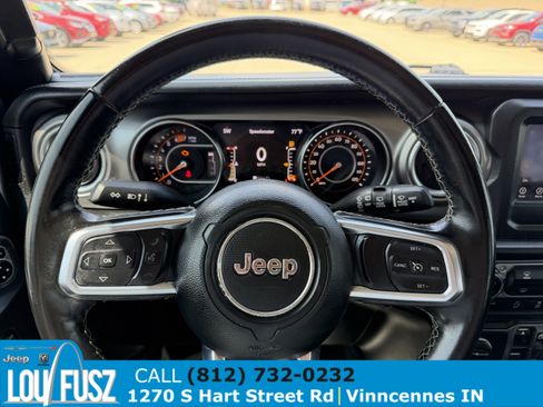 Used 2020 Jeep Wrangler Unlimited Sahara AWD/4WD image 17