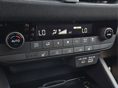 New 2026 Subaru Outback Premium image 16