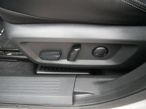 Certified 2023 Nissan Rogue SL w/ SL Premium Package image 13