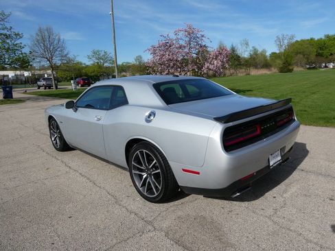 Used 2023 Dodge Challenger R/T RWD image 7