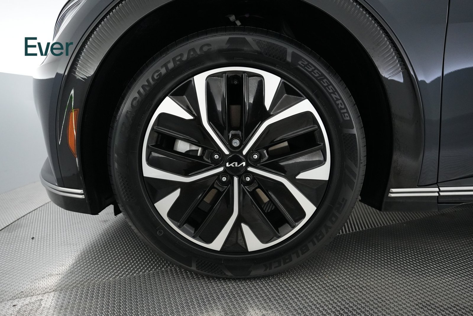 Used 2024 Kia EV6 Wind RWD image 19