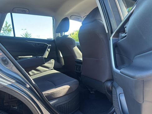 Used 2025 Toyota RAV4 LE AWD/4WD image 19