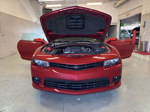Used 2015 Chevrolet Camaro SS w/ Rear Vision Package RWD image 10