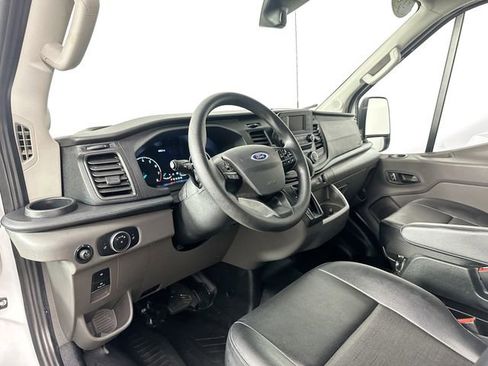 Used 2024 Ford Transit 250 148 High Roof RWD image 17