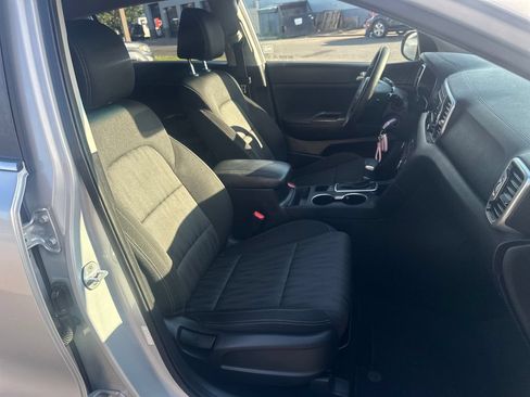 Used 2019 Kia Sportage LX FWD image 22