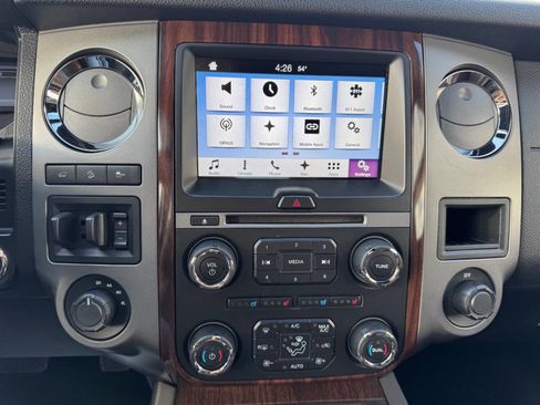 Used 2016 Ford Expedition EL Platinum image 16