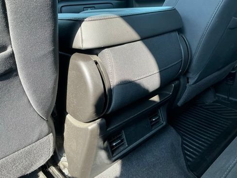 Used 2020 Chevrolet Silverado 1500 LT AWD/4WD image 35
