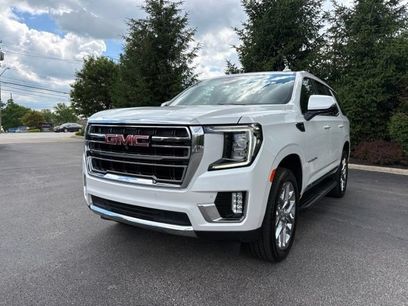 Used 2024 GMC Yukon SLT w/ SLT Premium Package