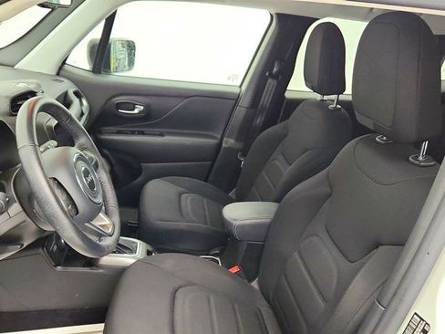 Used 2022 Jeep Renegade Latitude w/ Convenience Group AWD/4WD image 18