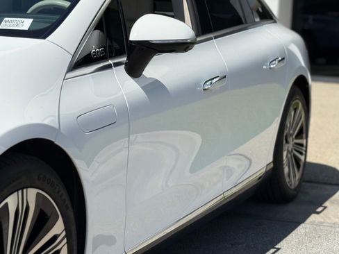 Used 2022 Mercedes-Benz EQS 450+ Sedan image 5