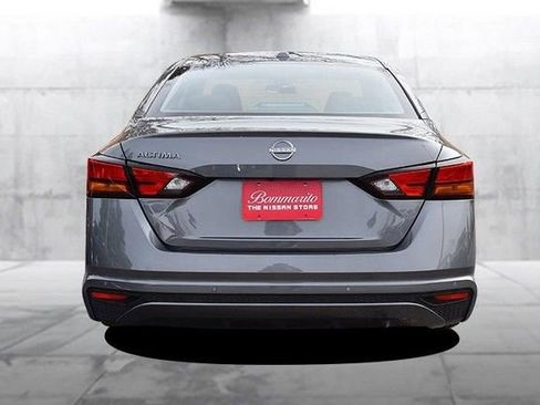 Certified 2025 Nissan Altima 2.5 SV image 6