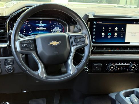 Used 2024 Chevrolet Silverado 2500 LT AWD/4WD image 40