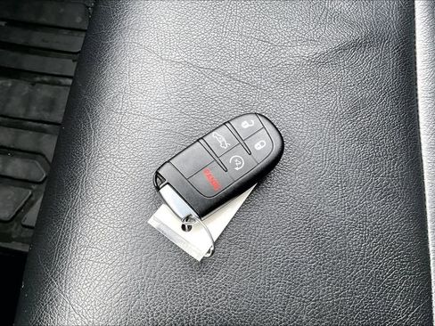 Used 2019 Dodge Charger R/T image 20