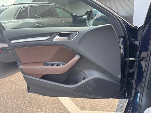 Used 2018 Audi A3 e-tron Premium FWD image 11