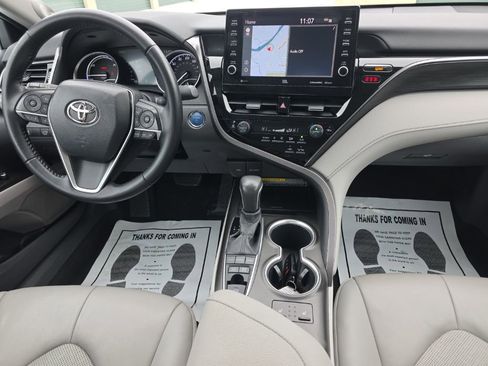 Certified 2021 Toyota Camry XLE w/ Navigation Upgrade Package image 20