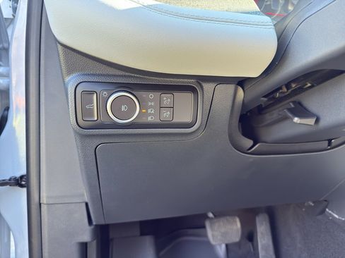 New 2026 Ford Explorer Platinum w/ LUX Leather Package image 17