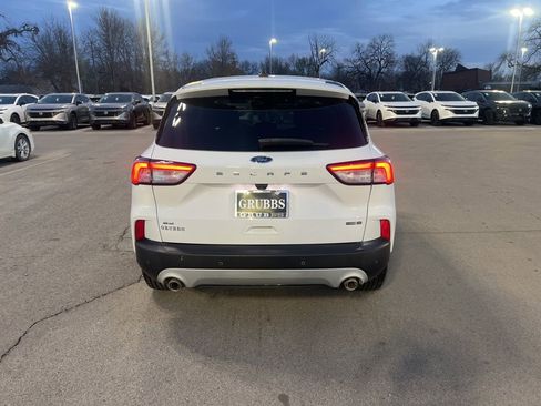 Used 2020 Ford Escape SE Sport image 4