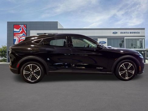 Used 2022 Ford Mustang Mach-E Select image 25