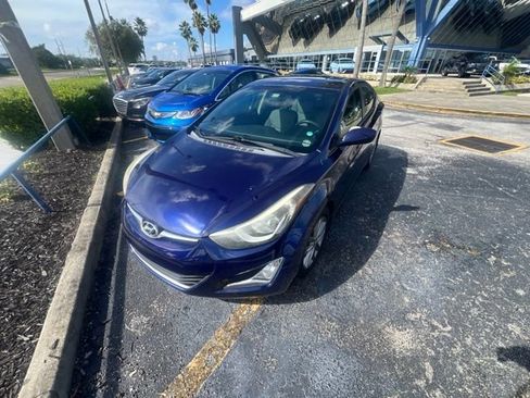 Used 2014 Hyundai Elantra SE w/ Option Group 02 FWD image 6