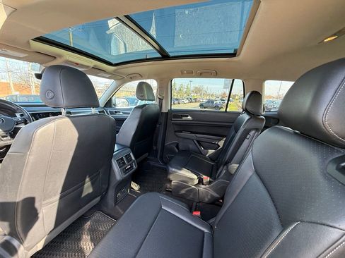 Used 2018 Volkswagen Atlas SEL w/ R-Line Package AWD/4WD image 25