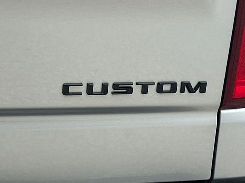 Used 2021 Chevrolet Silverado 1500 Custom Trail Boss w/ LPO, Dark Essentials Package AWD/4WD image 13