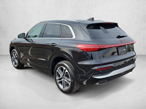 Certified 2025 Audi Q5 Premium w/ Convenience Package AWD/4WD image 8
