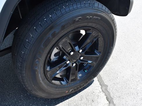 Used 2020 Jeep Wrangler Unlimited Sahara AWD/4WD image 9