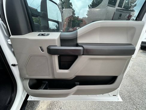 Used 2019 Ford F250 XL w/ Power Equipment Group AWD/4WD image 22